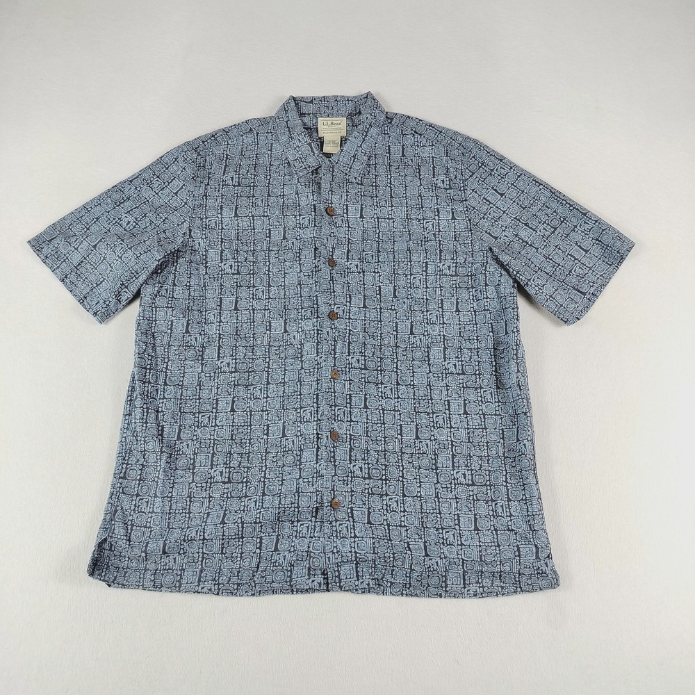LL‎ Bean Tiki Shirt Mens Medium Blue Geometric Button Up Traditional Fit Cotton